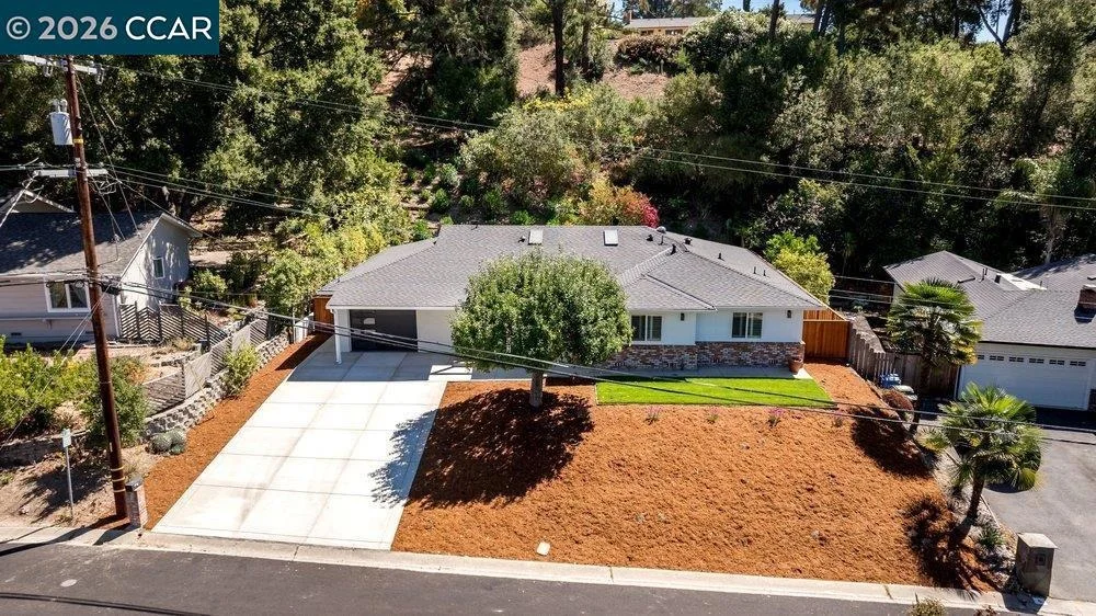 Photo of 8 Ramona Dr