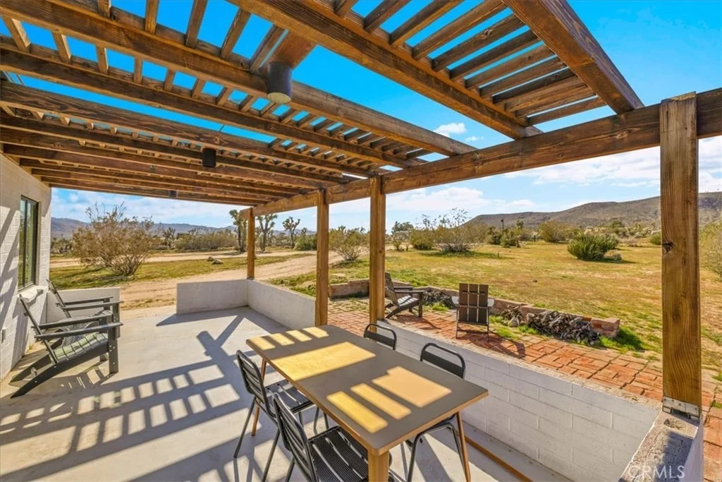 Photo of 5437 Paradise View Road