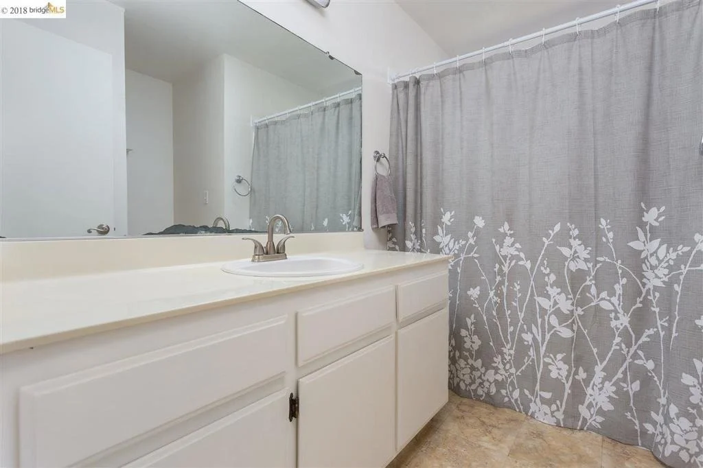 Photo of 284 Persimmon Dr