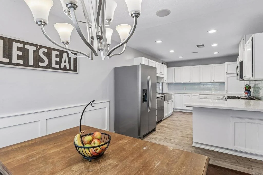 Photo of 9535 Lakeview Drive