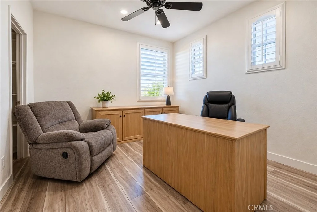 Photo of 596 Hacienda Drive