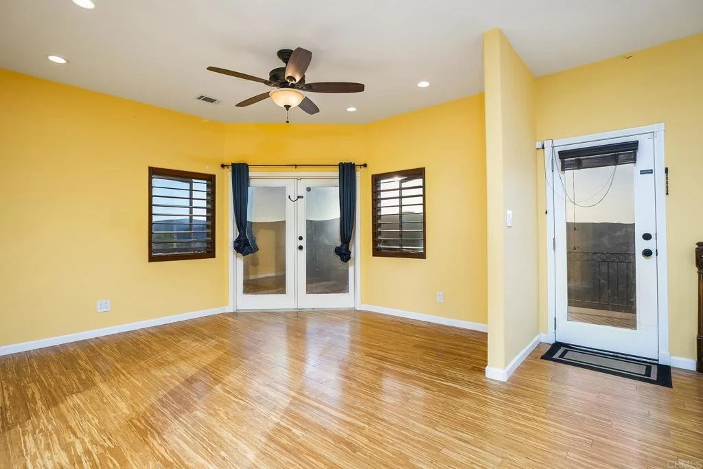 Photo of 11687 VALLE VISTA RD