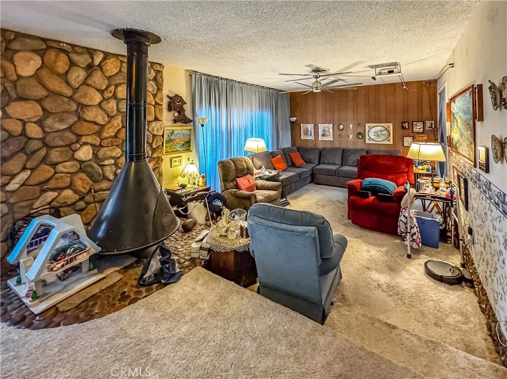 Photo of 1415 Tamarack Lane