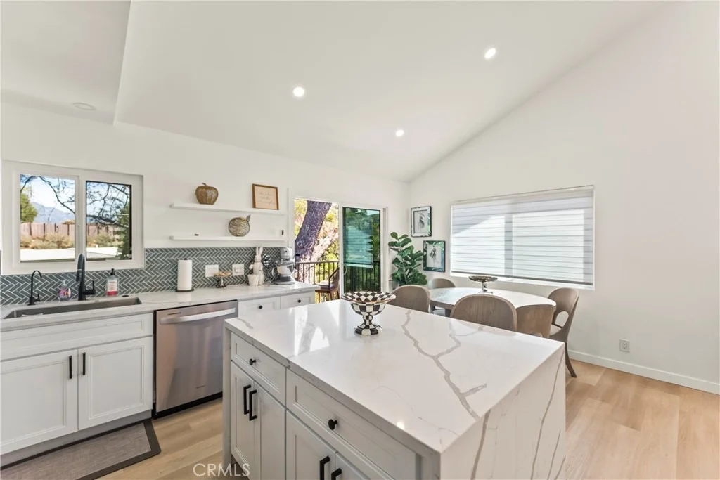 Photo of 9620 Alene