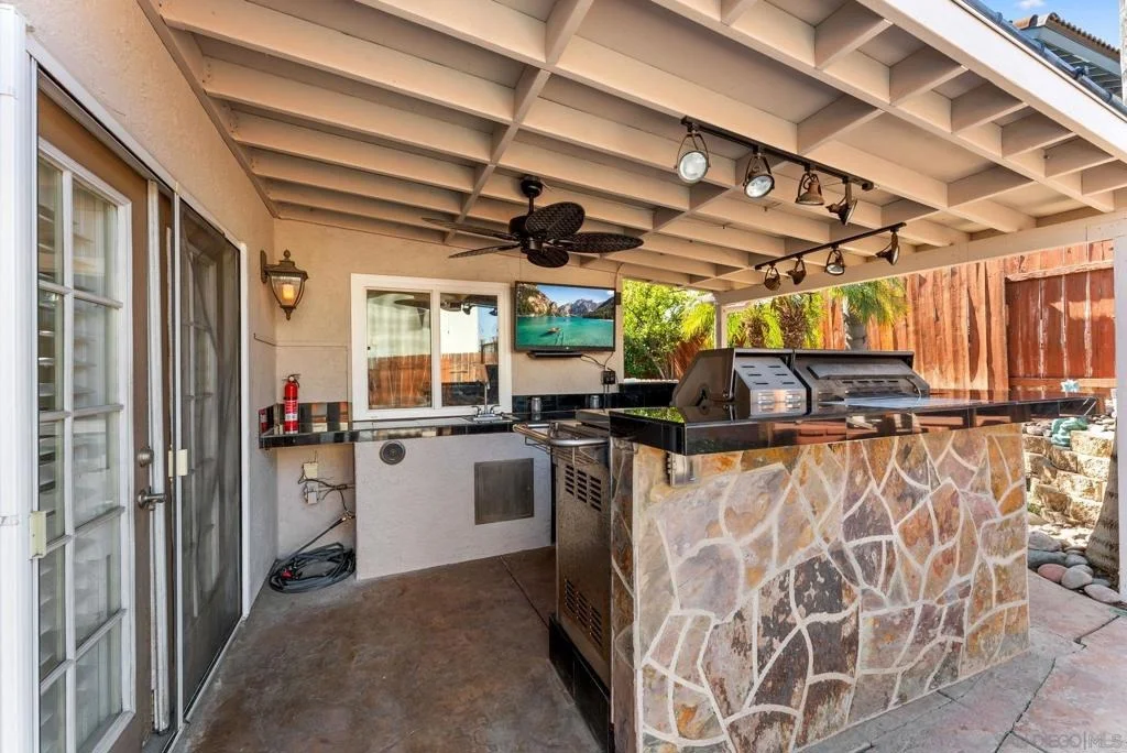 Photo of 10253 Paseo Park