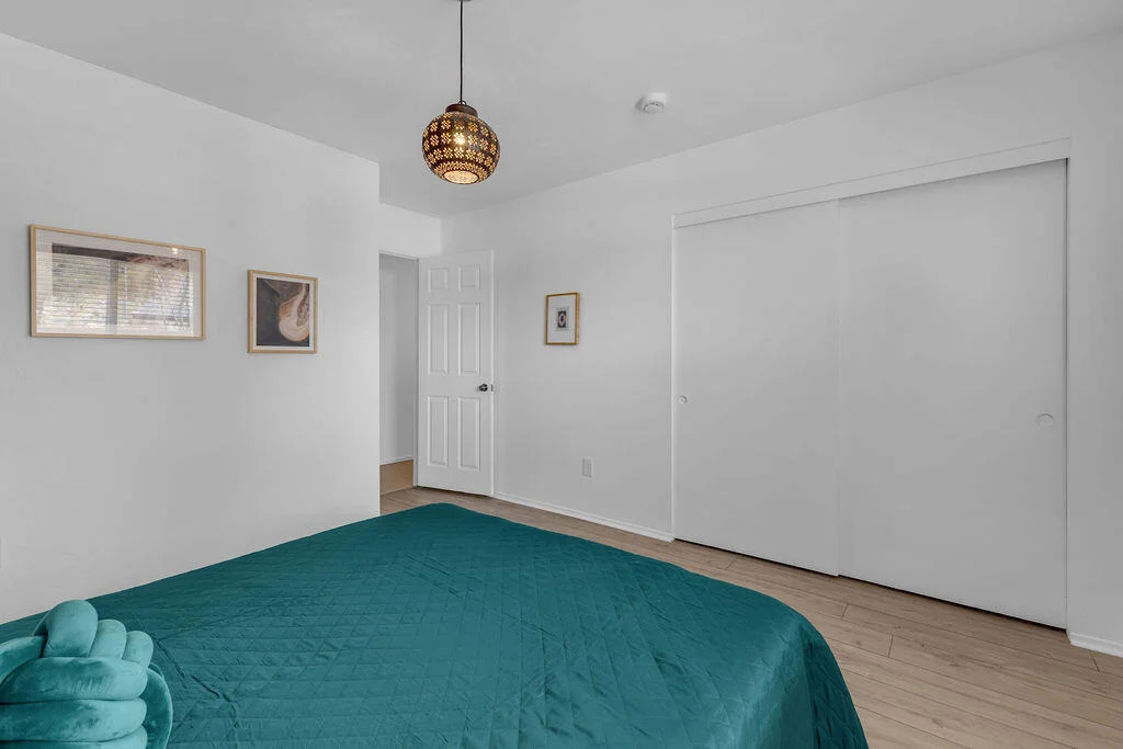 Photo of 7815 Sunset Road