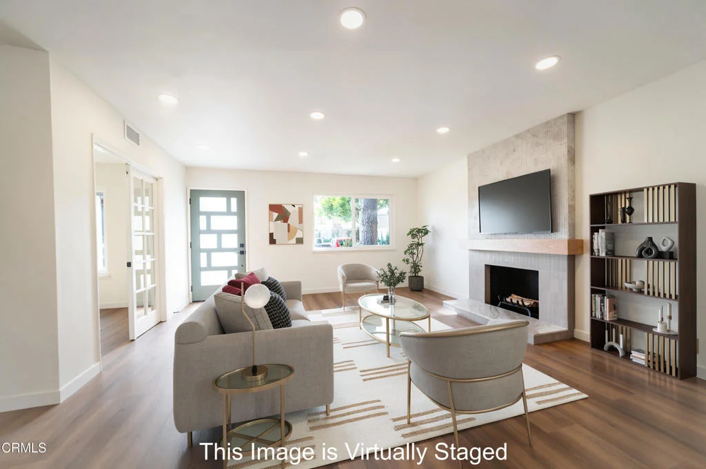 Photo of 1034 Bradford Avenue