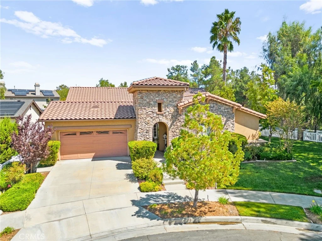 Photo of 39894 Camden Court