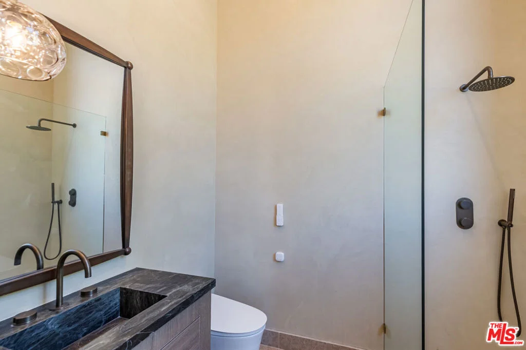 Photo of 4346 Avenida De La Encinal