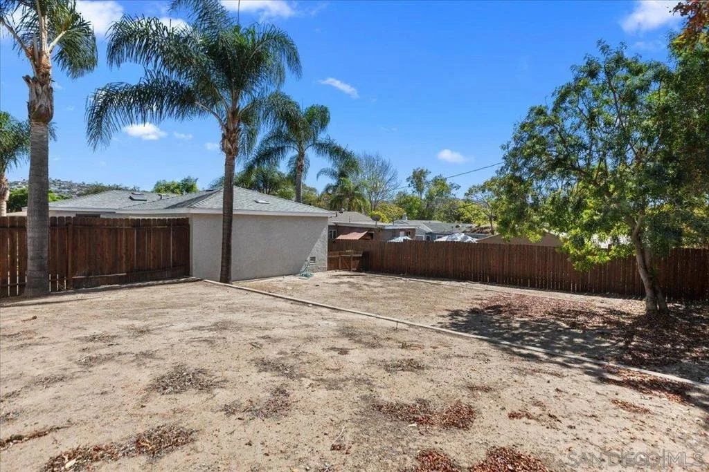 Photo of 4394 Pomona Ave