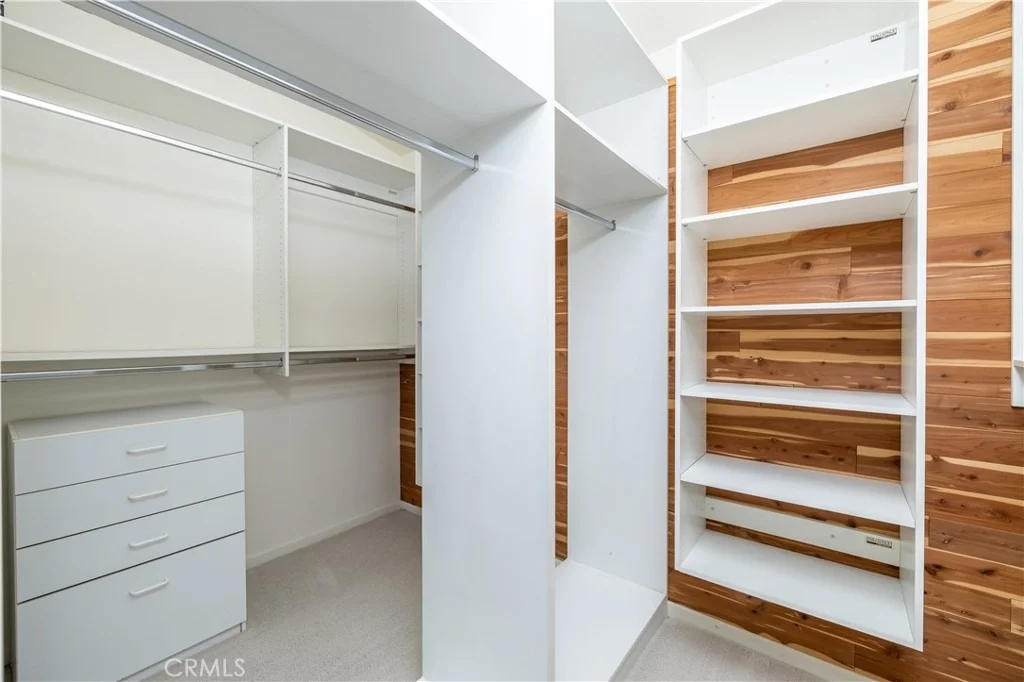 Photo of 2429 Abadejo
