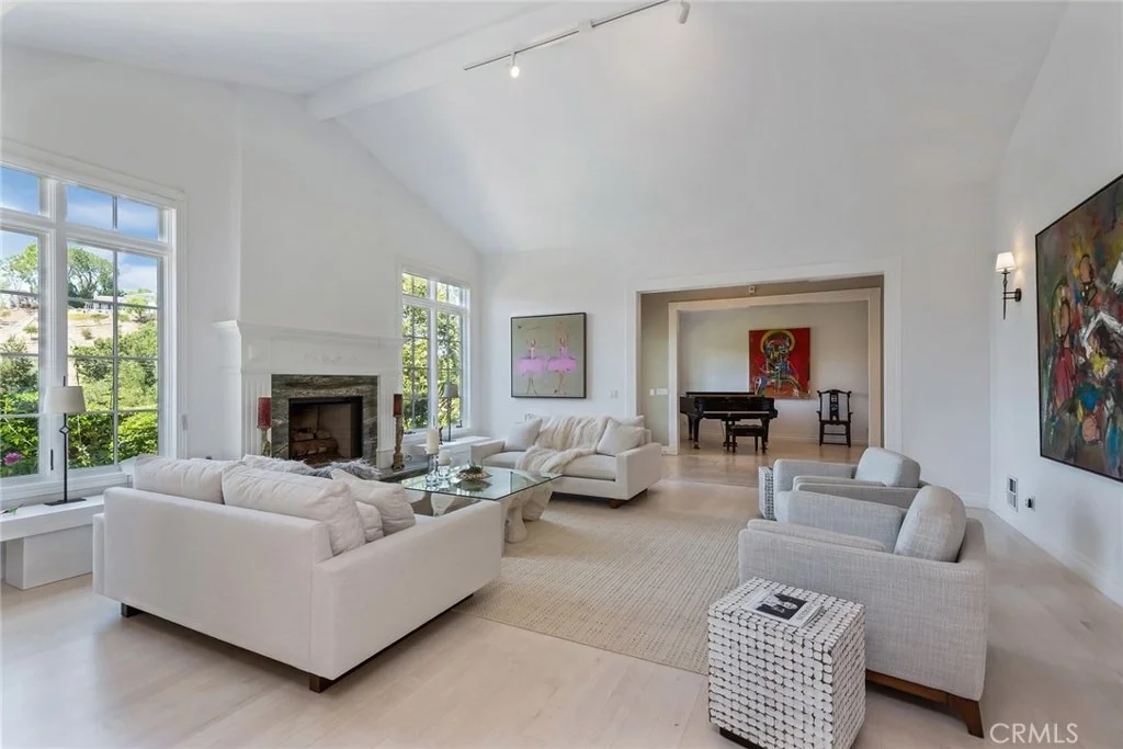 Photo of 5600 ROUND MEADOW Road