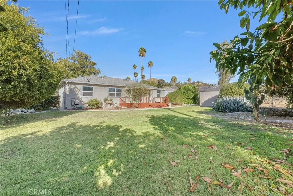 Photo of 6049 Colonial