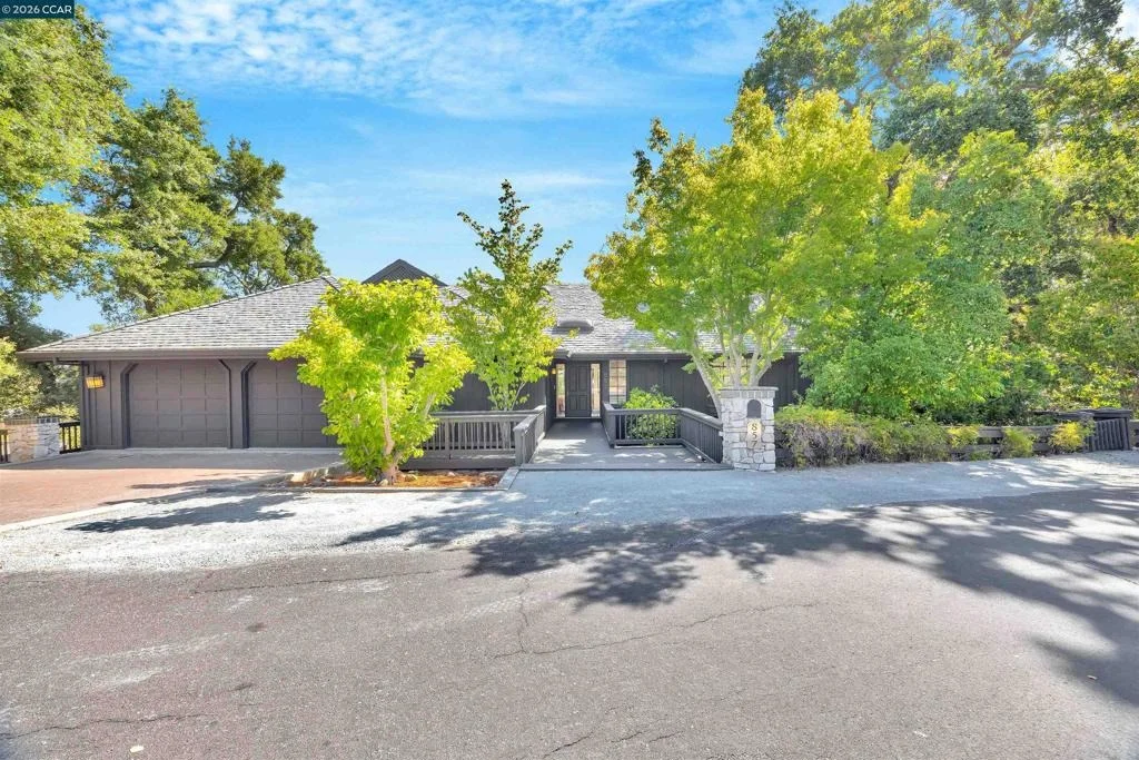 Photo of 857 Las Trampas Rd