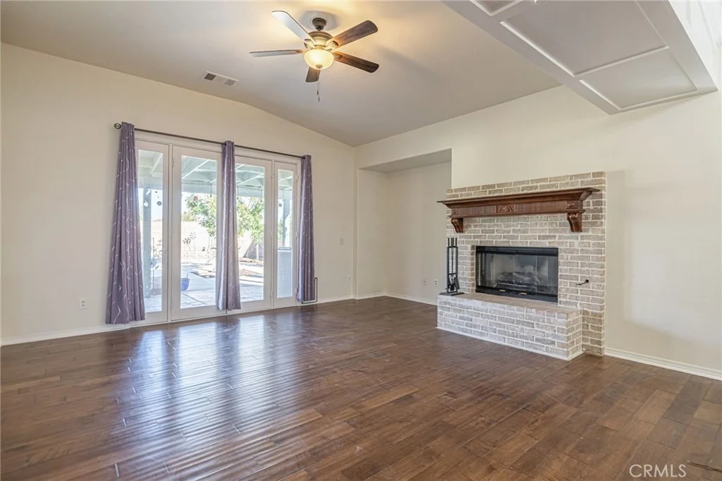 Photo of 40670 Oakbridge Way