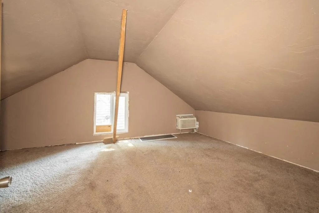 Photo of 2050 9th Lane