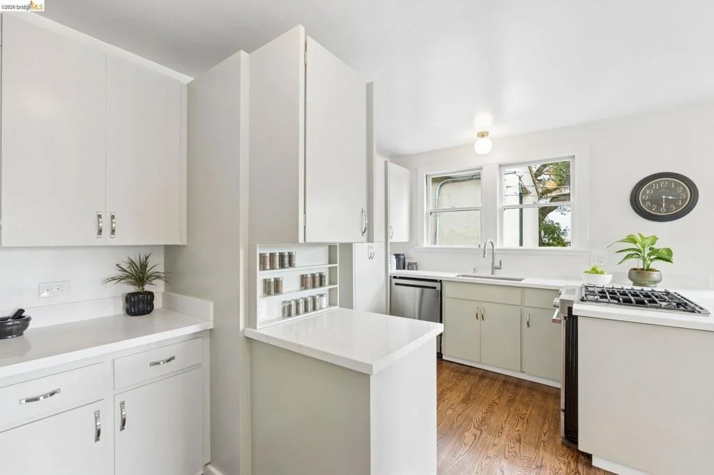Photo of 765 Euclid Ave