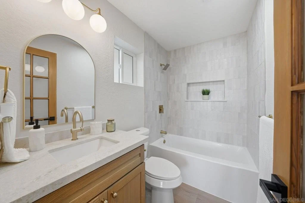 Photo of 7273 Cornell Ave