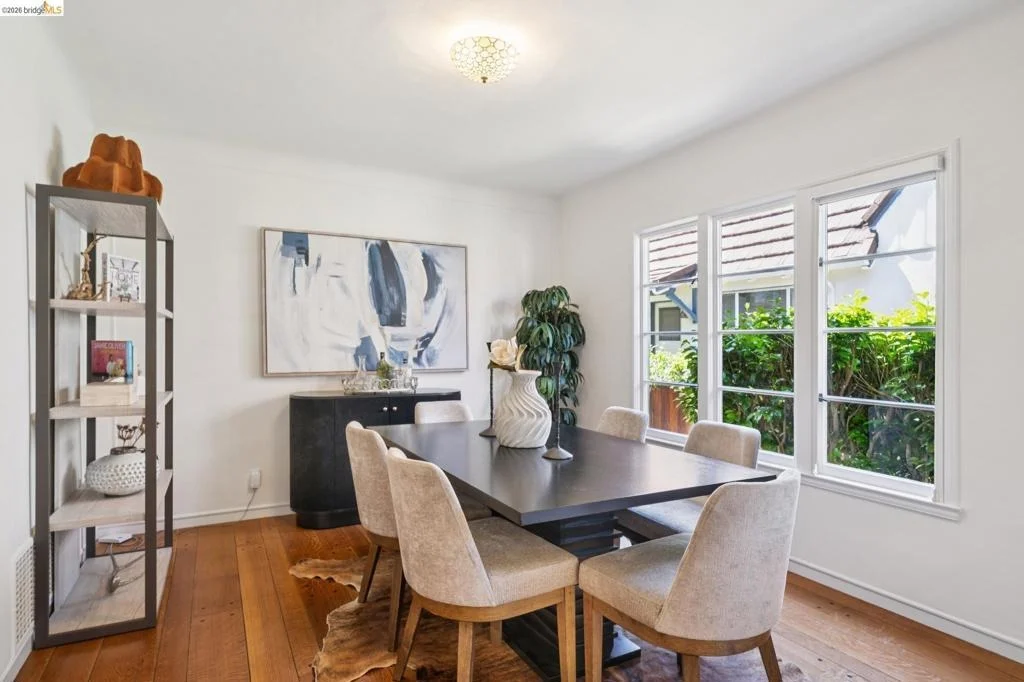 Photo of 957 Lee Ave