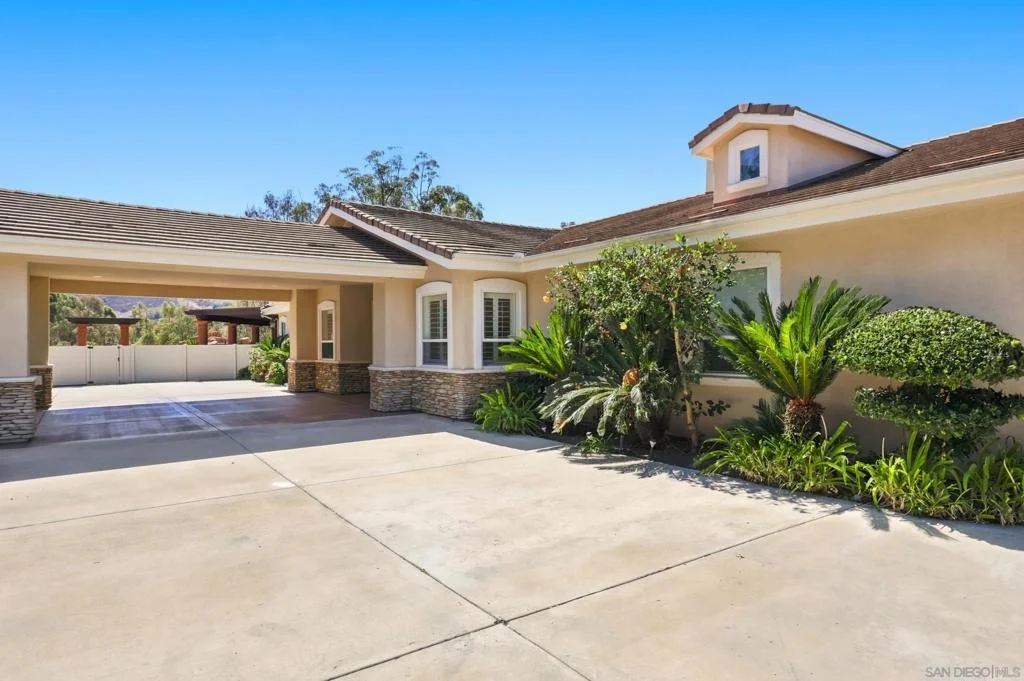 Photo of 43821 Shady Creek
