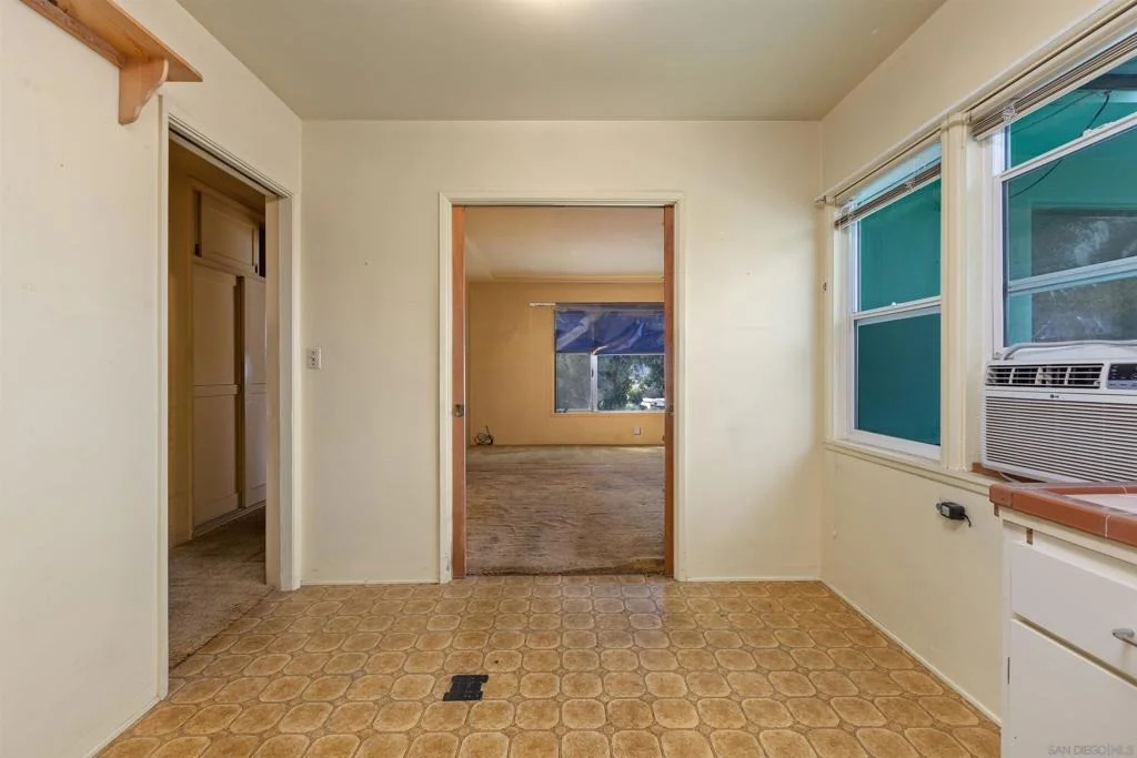 Photo of 2439 Patterson Rd