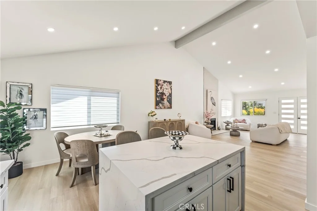 Photo of 9620 Alene
