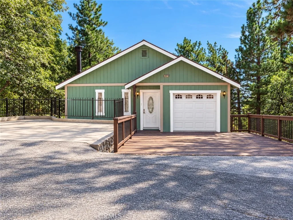 Photo of 30979 Summit Drive