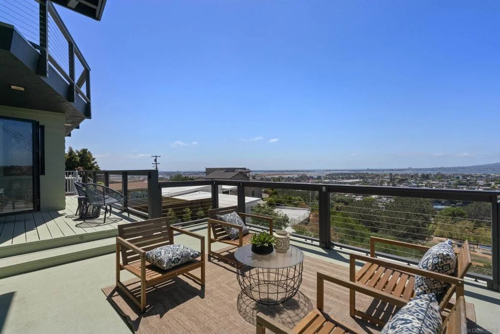 Photo of 1550 Everview