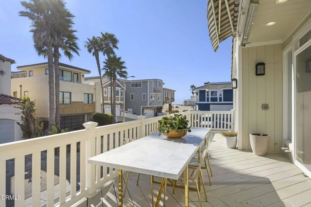 Photo of 1410 Marine Way