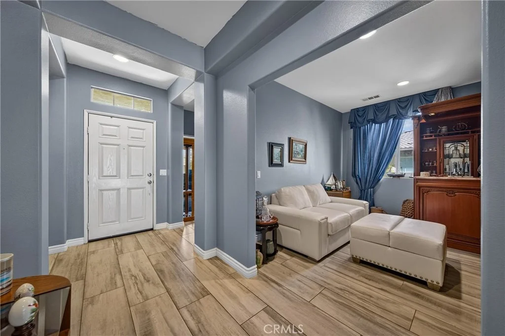 Photo of 34538 Yale Drive