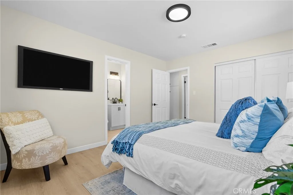 Photo of 512 E Lingard