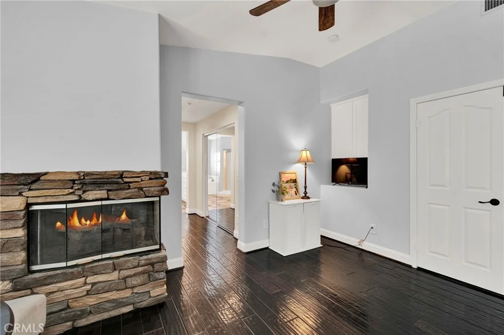 Photo of 1592 El Paso