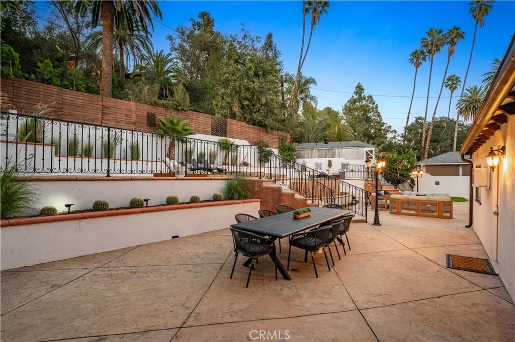 Photo of 2037 Hill Drive