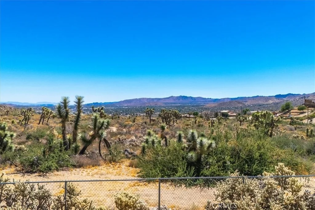 Photo of 7495 Canyon Drive