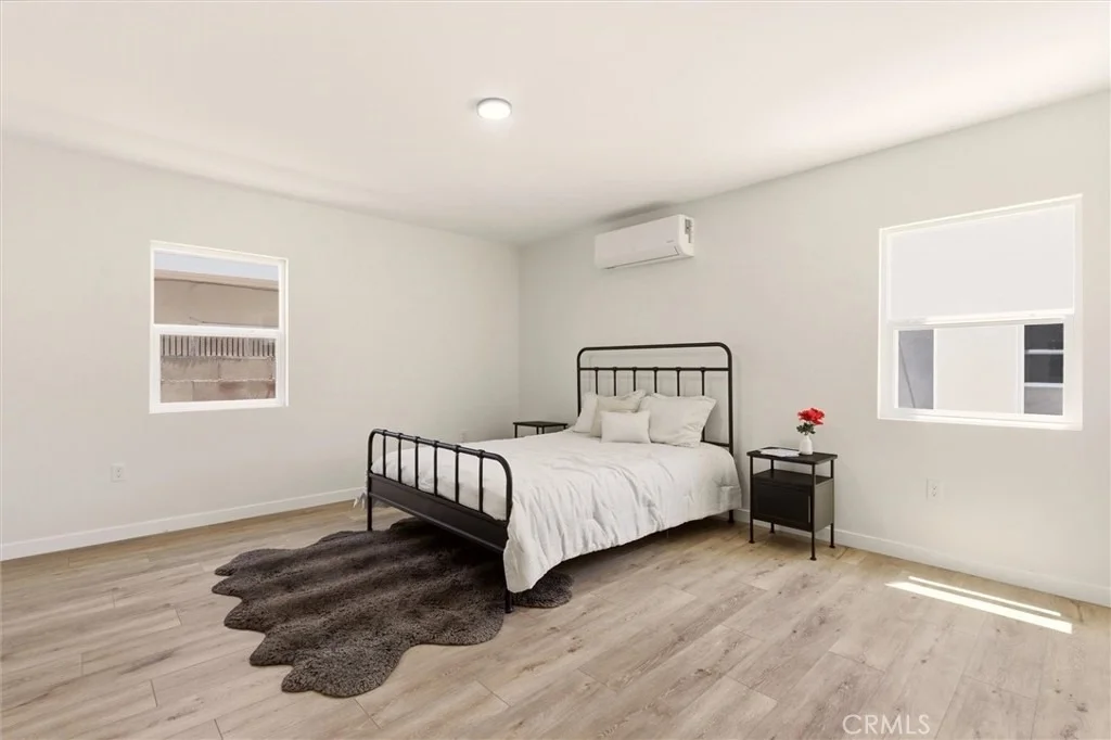 Photo of 2151 Euclid