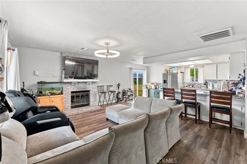 Photo of 22889 Anoka