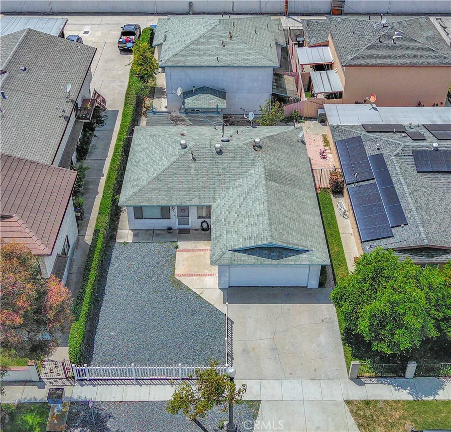 Photo of 10921 Walnut