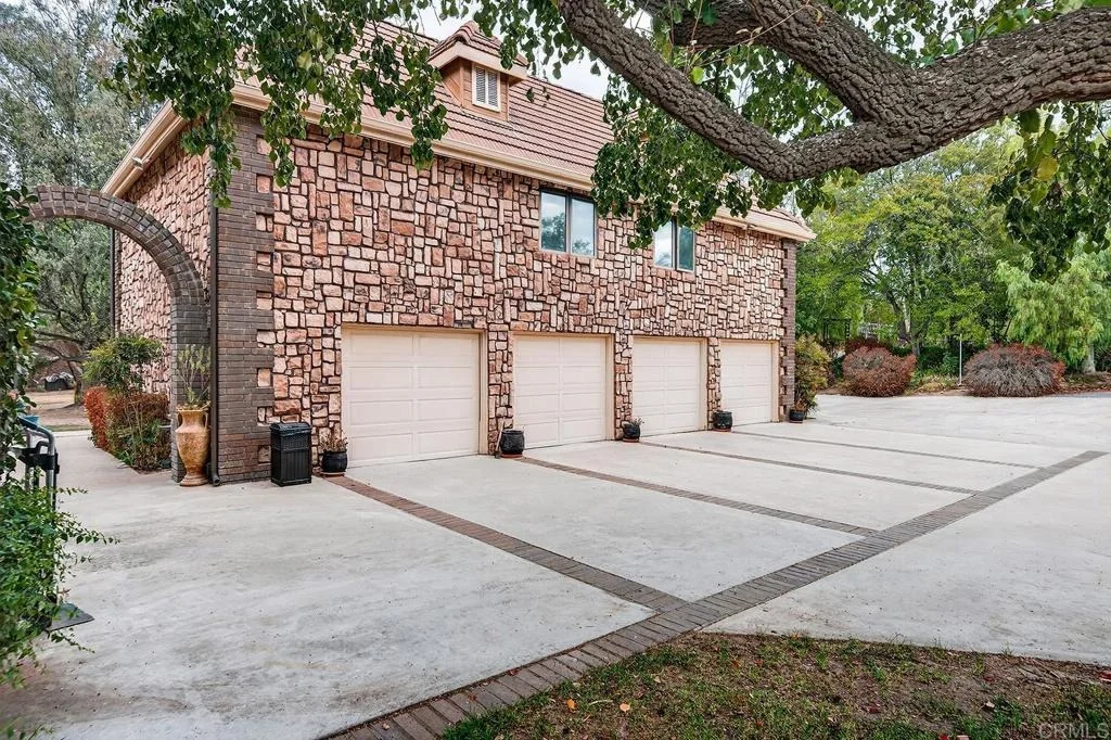 Photo of 36500 De Portola Road