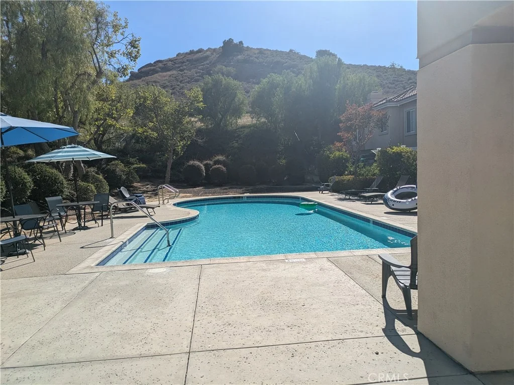 Photo of Unit C at 550 Lorabel Way