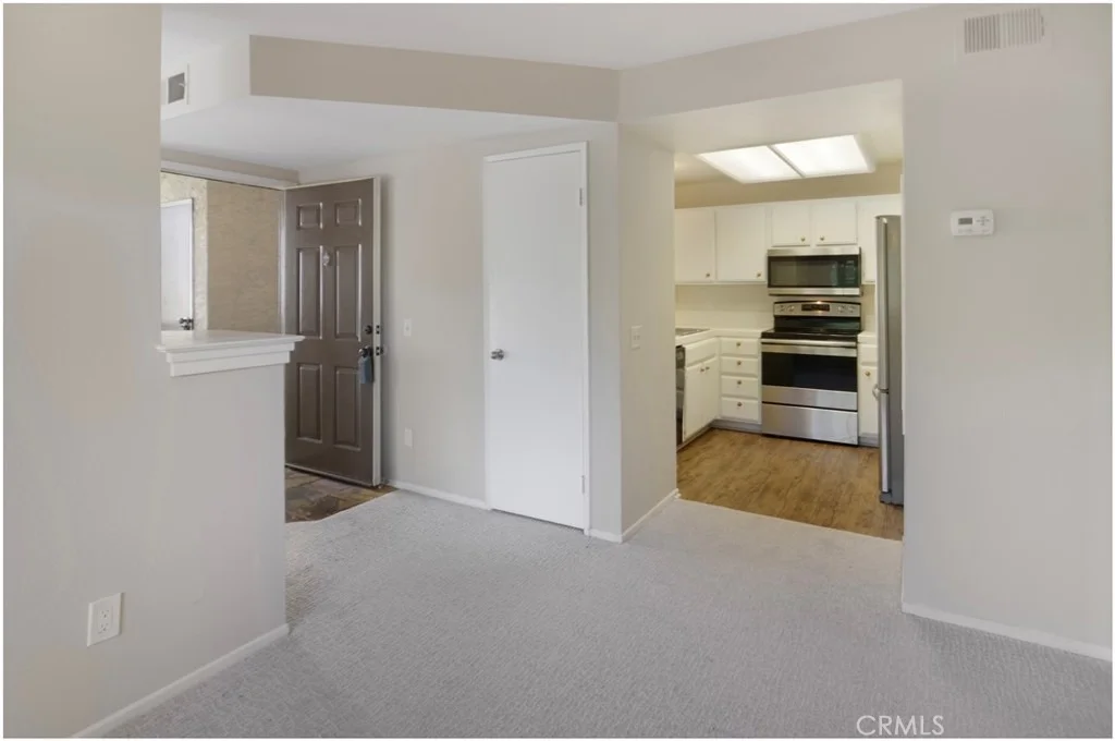 Photo of Unit E at 48 Corniche Dr.