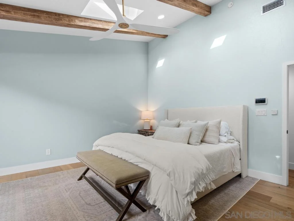 Photo of 8804 Robinhood Lane