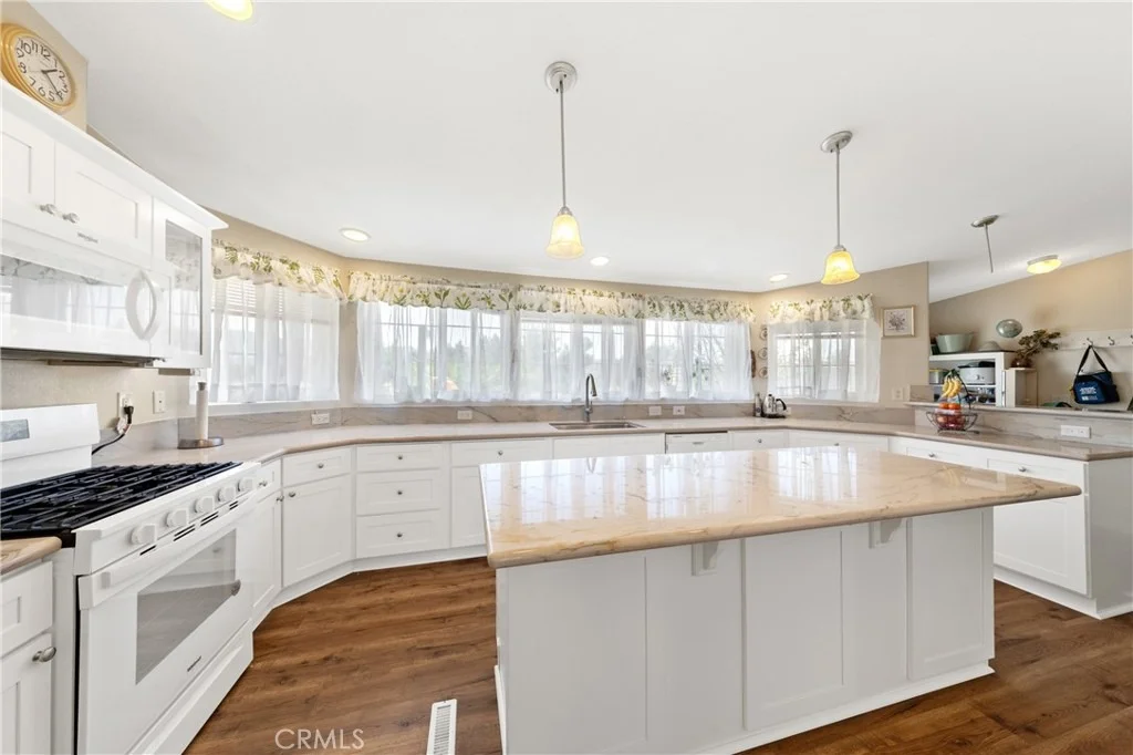 Photo of 43267 Terwilliger Road