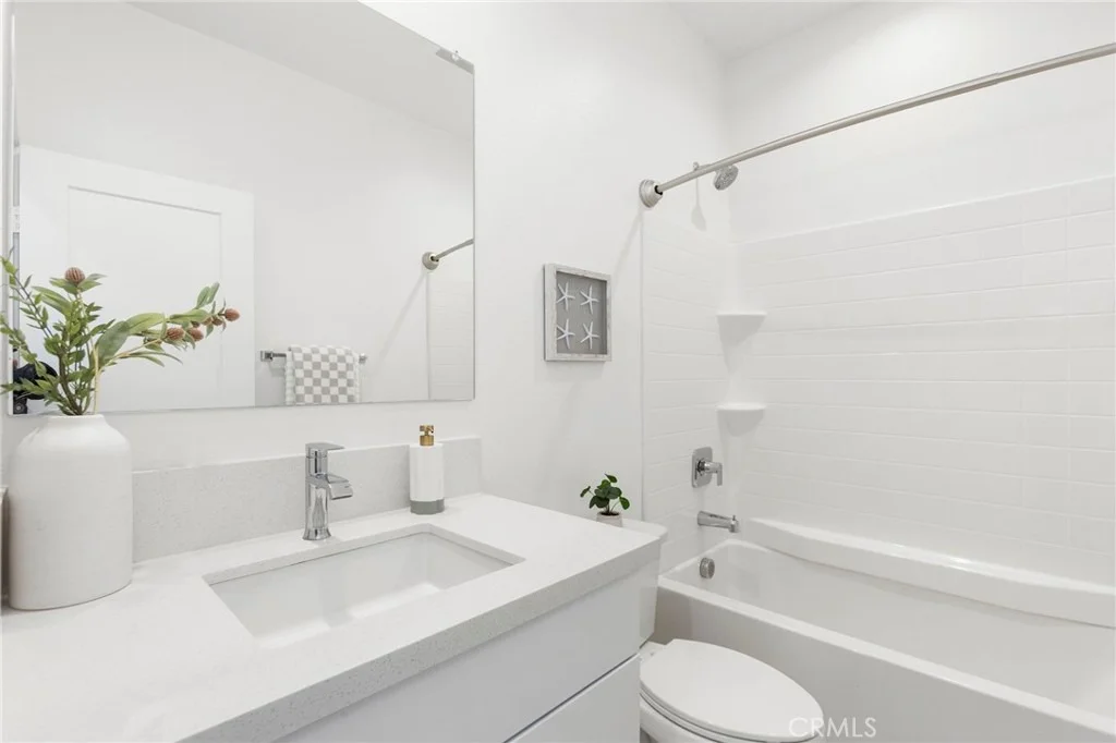 Photo of 422 W Central