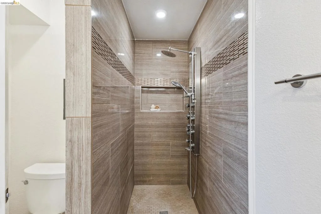 Photo of 6756 Snake Road