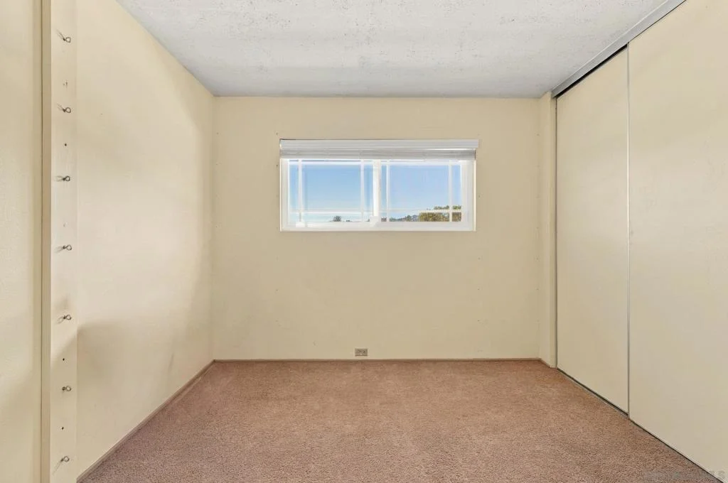 Photo of 1137 Mona Place