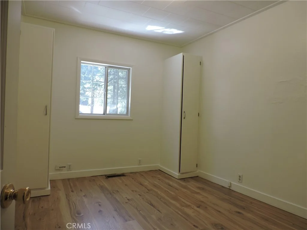 Photo of 657 Knoll