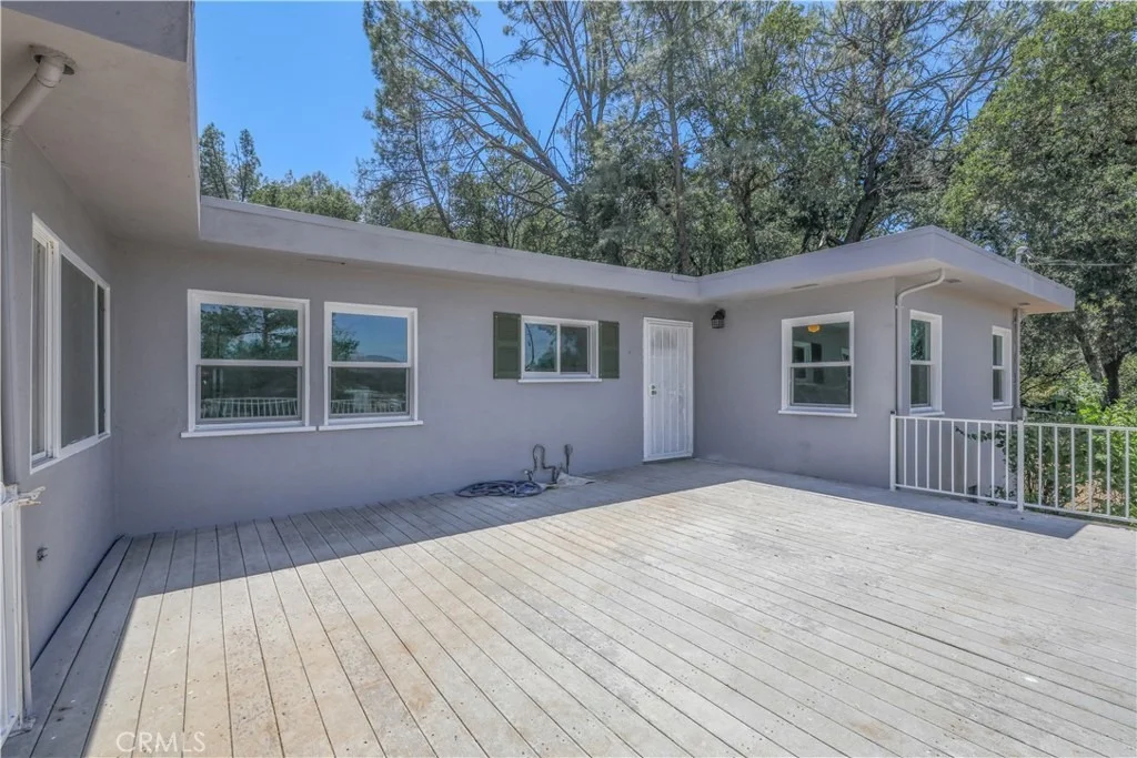 Photo of 15905 Kugelman