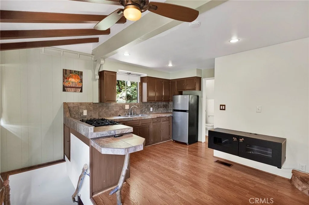 Photo of 739 Lake Drive