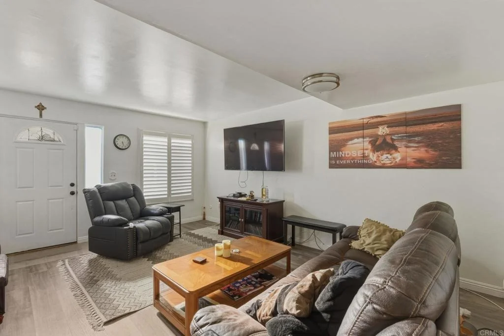 Photo of Unit UNITD at 11911 Royal Road