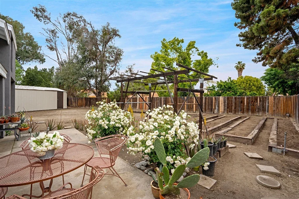 Photo of 43280 Peartree Lane
